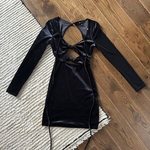 NWOT Fore Cutout Open Back Dress